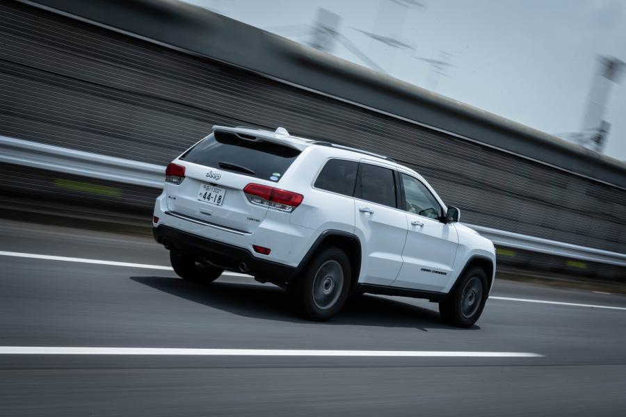  Jeep Grand Cherokee Limited (WK2) 2017 года  (JP) (фото 8 из 18)